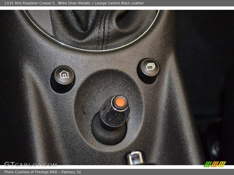 White Silver Metallic / Lounge Carbon Black Leather 2015 Mini Roadster Cooper S