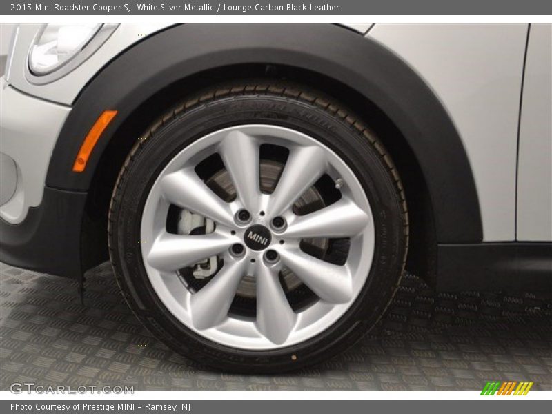 White Silver Metallic / Lounge Carbon Black Leather 2015 Mini Roadster Cooper S