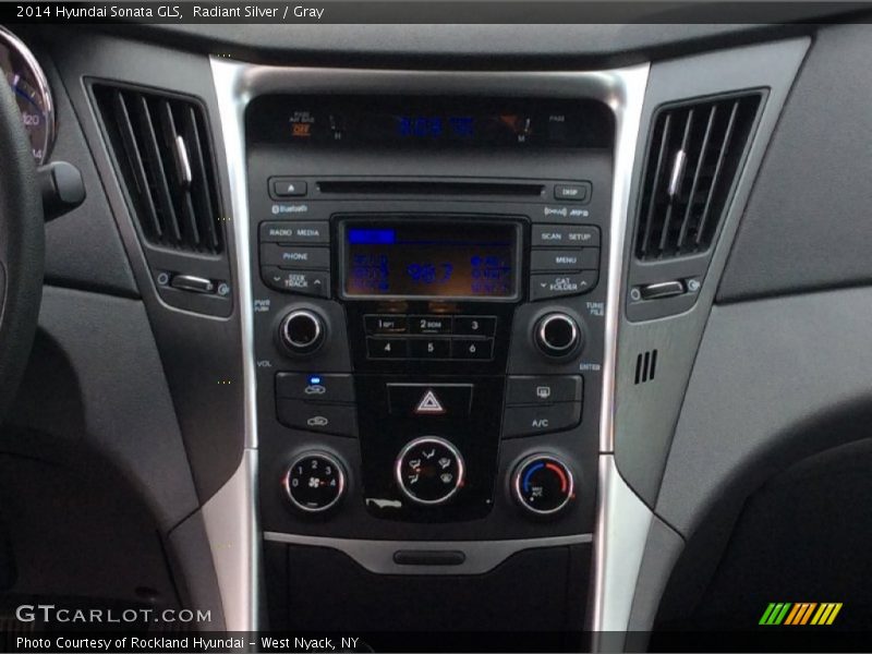 Radiant Silver / Gray 2014 Hyundai Sonata GLS