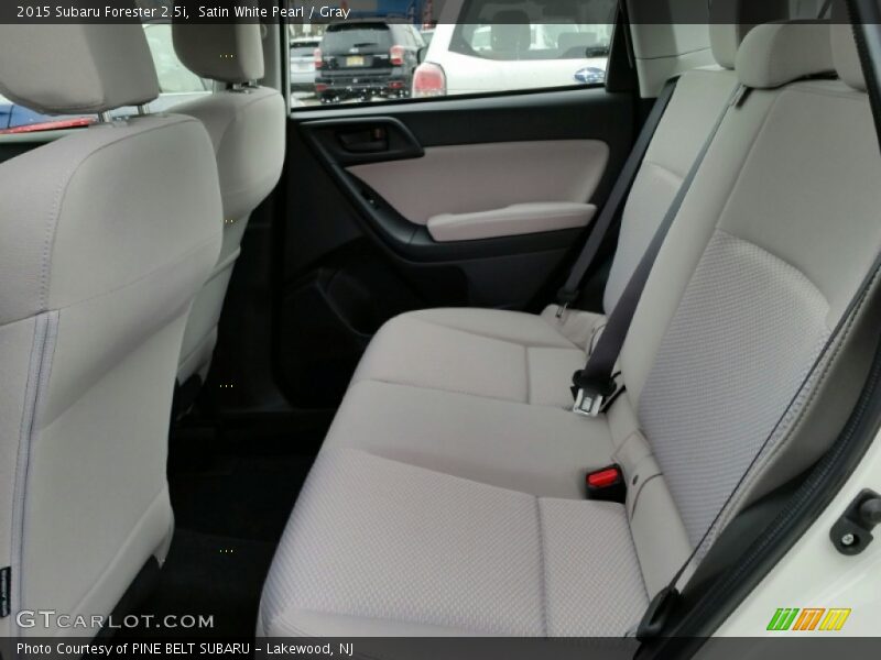 Satin White Pearl / Gray 2015 Subaru Forester 2.5i