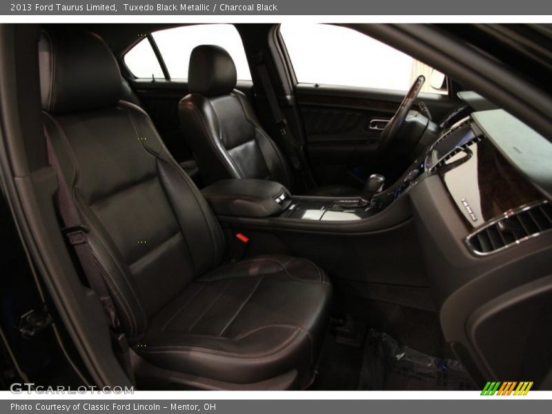 Tuxedo Black Metallic / Charcoal Black 2013 Ford Taurus Limited