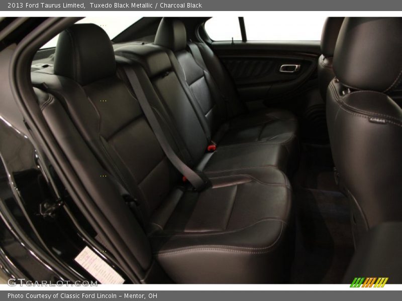 Tuxedo Black Metallic / Charcoal Black 2013 Ford Taurus Limited