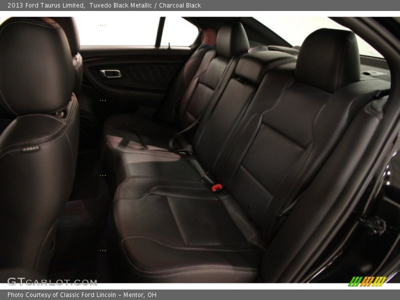 Tuxedo Black Metallic / Charcoal Black 2013 Ford Taurus Limited