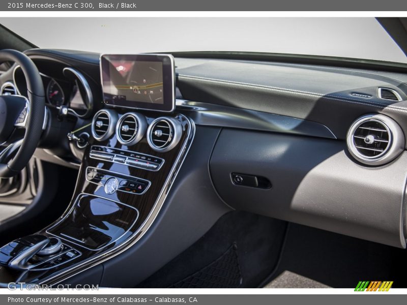 Black / Black 2015 Mercedes-Benz C 300