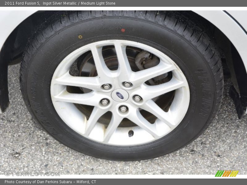 Ingot Silver Metallic / Medium Light Stone 2011 Ford Fusion S