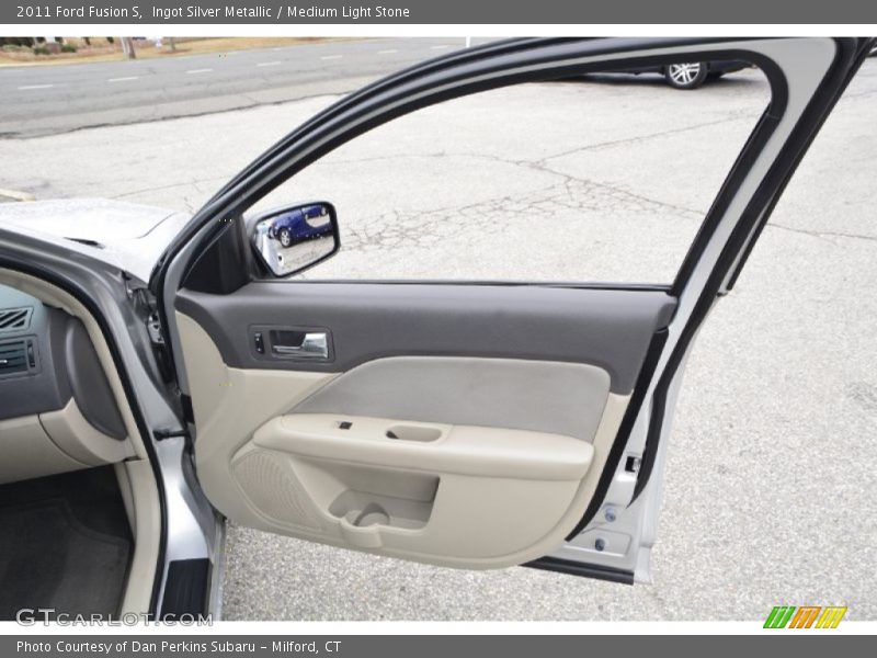 Ingot Silver Metallic / Medium Light Stone 2011 Ford Fusion S