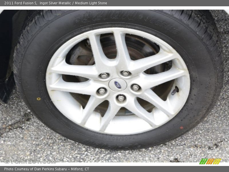 Ingot Silver Metallic / Medium Light Stone 2011 Ford Fusion S