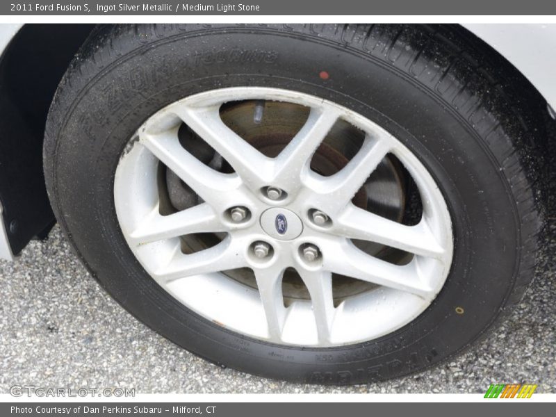 Ingot Silver Metallic / Medium Light Stone 2011 Ford Fusion S