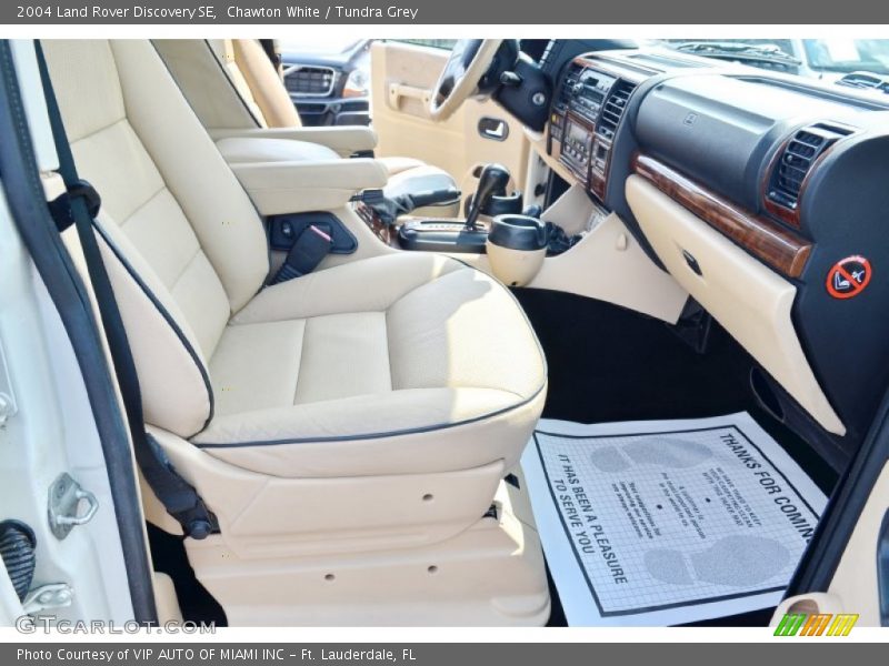 Chawton White / Tundra Grey 2004 Land Rover Discovery SE