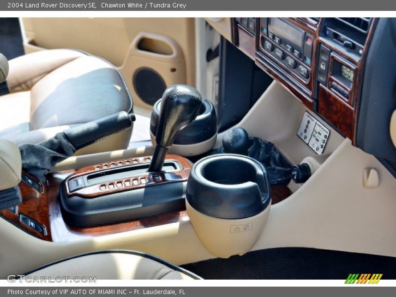 Chawton White / Tundra Grey 2004 Land Rover Discovery SE