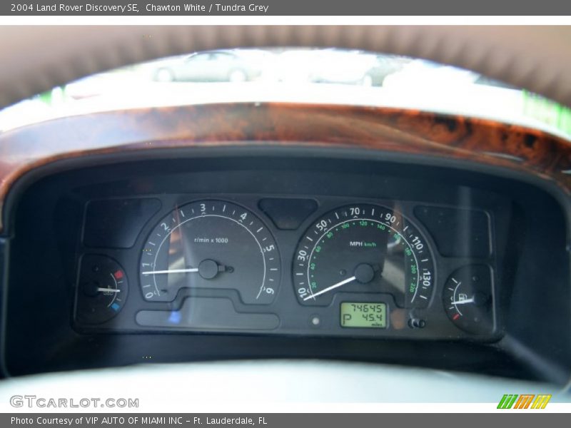 Chawton White / Tundra Grey 2004 Land Rover Discovery SE