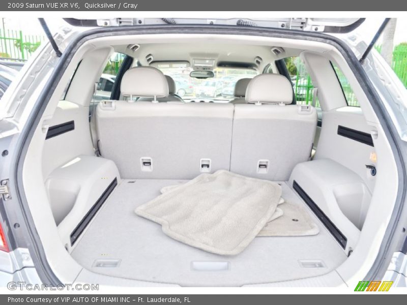 Quicksilver / Gray 2009 Saturn VUE XR V6