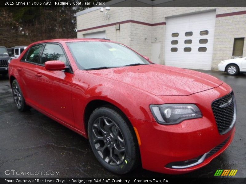 Front 3/4 View of 2015 300 S AWD