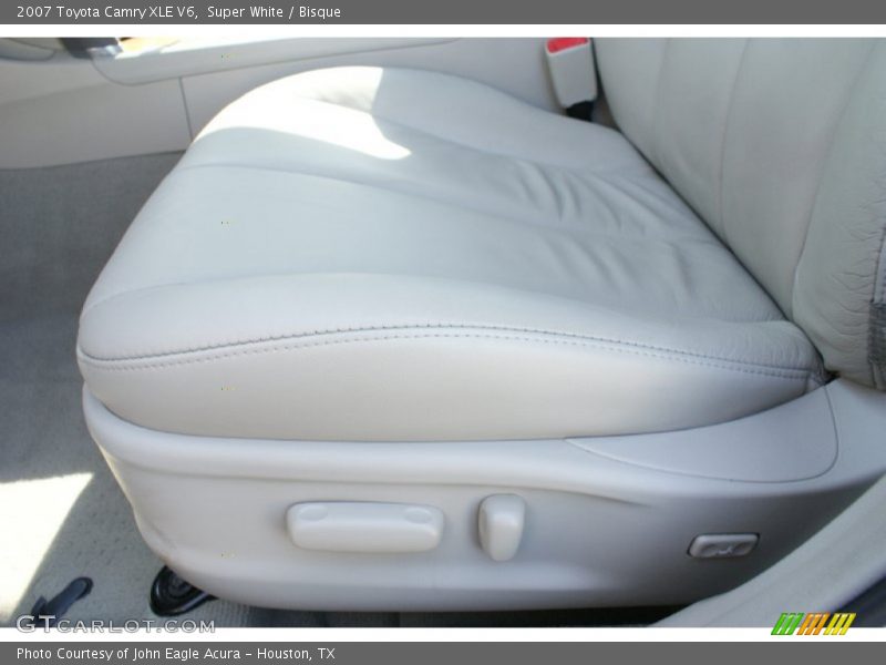 Super White / Bisque 2007 Toyota Camry XLE V6
