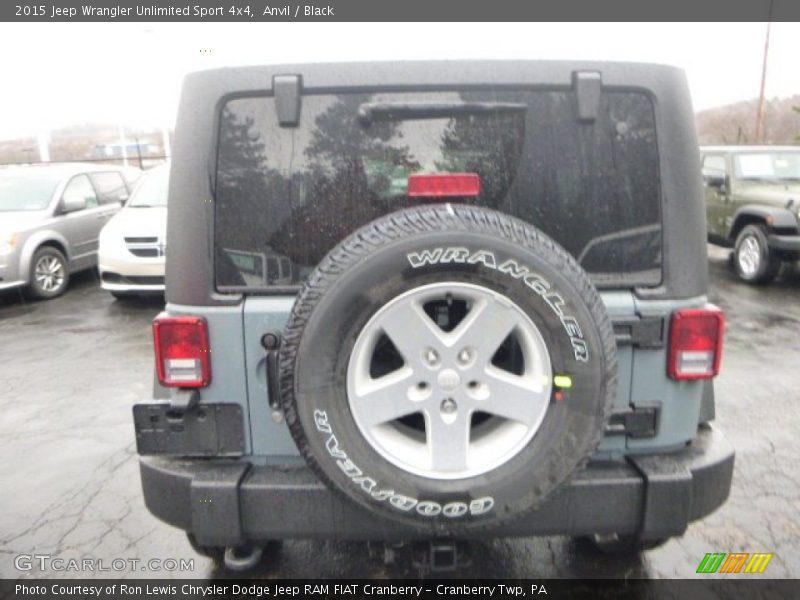 Anvil / Black 2015 Jeep Wrangler Unlimited Sport 4x4