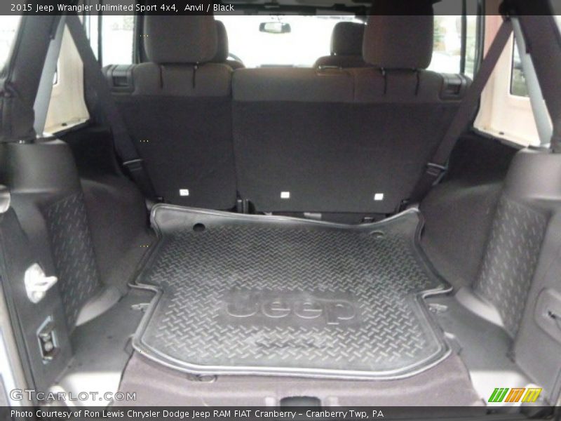 Anvil / Black 2015 Jeep Wrangler Unlimited Sport 4x4