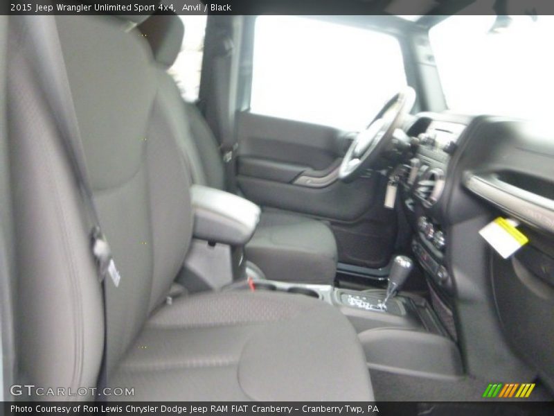 Anvil / Black 2015 Jeep Wrangler Unlimited Sport 4x4