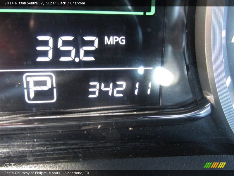 Super Black / Charcoal 2014 Nissan Sentra SV