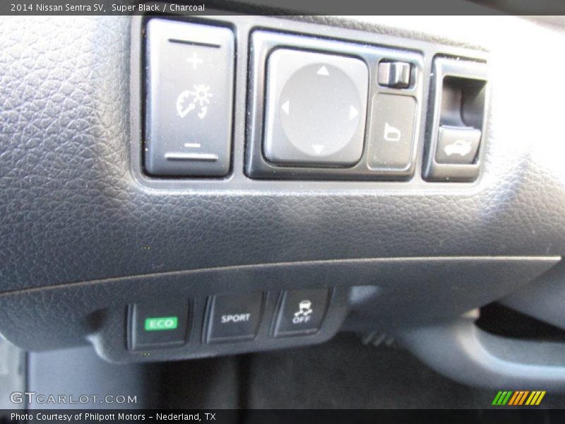 Super Black / Charcoal 2014 Nissan Sentra SV