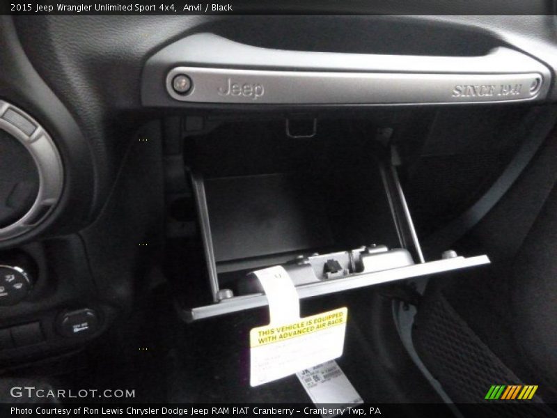 Anvil / Black 2015 Jeep Wrangler Unlimited Sport 4x4