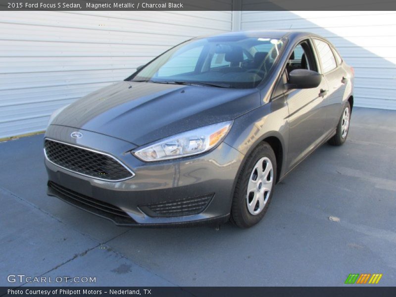 Magnetic Metallic / Charcoal Black 2015 Ford Focus S Sedan