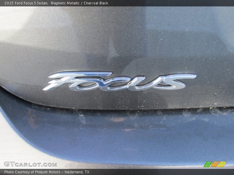 Magnetic Metallic / Charcoal Black 2015 Ford Focus S Sedan