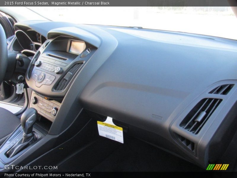 Magnetic Metallic / Charcoal Black 2015 Ford Focus S Sedan