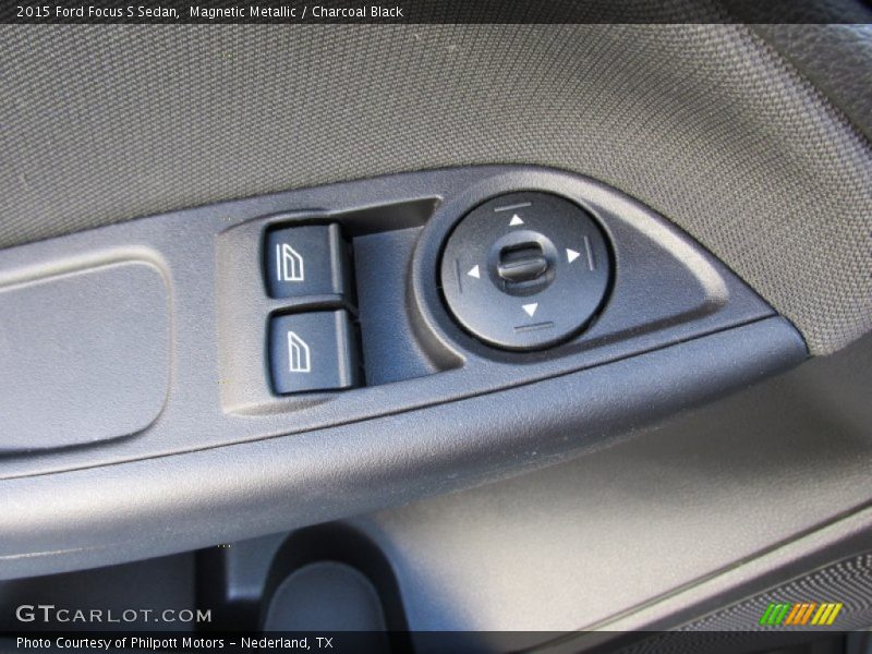 Magnetic Metallic / Charcoal Black 2015 Ford Focus S Sedan