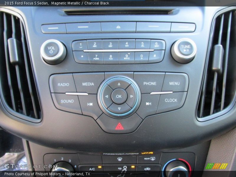 Magnetic Metallic / Charcoal Black 2015 Ford Focus S Sedan
