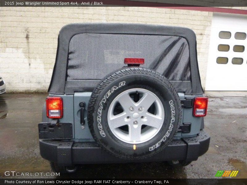 Anvil / Black 2015 Jeep Wrangler Unlimited Sport 4x4