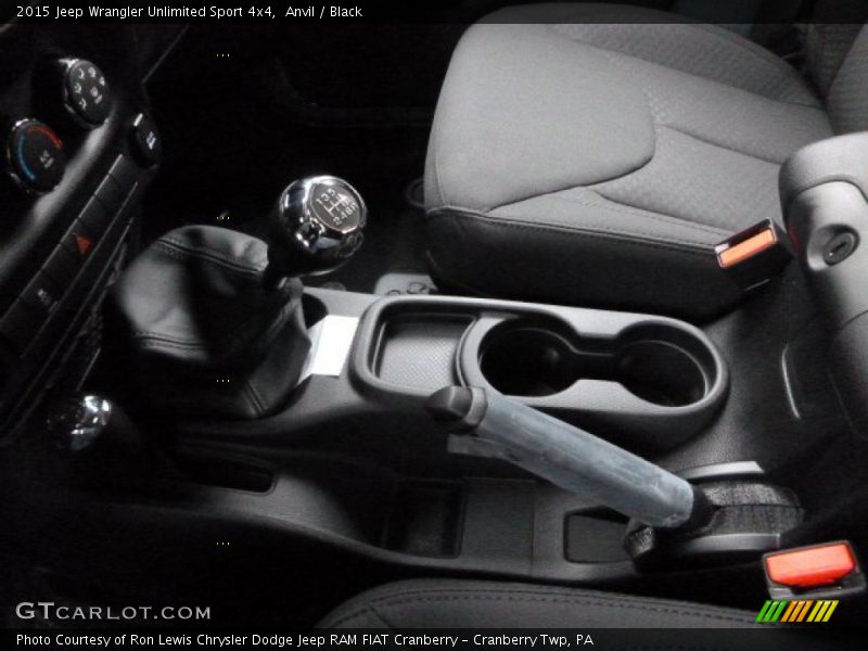 Anvil / Black 2015 Jeep Wrangler Unlimited Sport 4x4