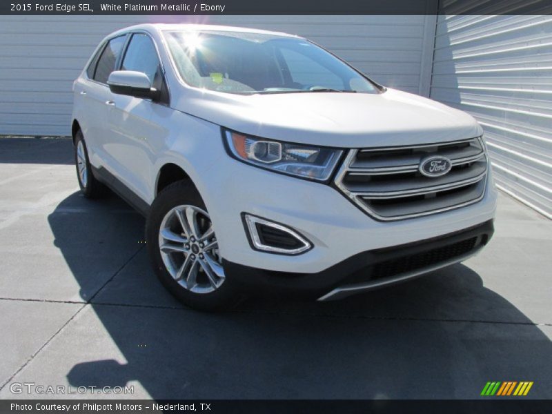 Front 3/4 View of 2015 Edge SEL