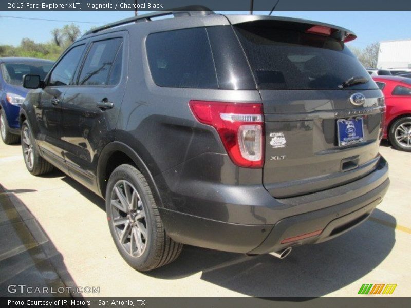 Magnetic / Charcoal Black 2015 Ford Explorer XLT