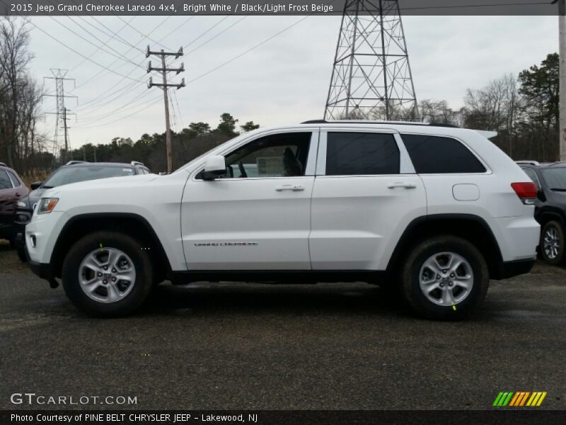 Bright White / Black/Light Frost Beige 2015 Jeep Grand Cherokee Laredo 4x4