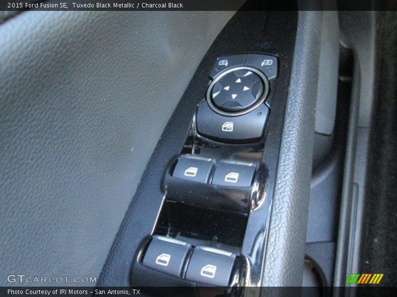 Tuxedo Black Metallic / Charcoal Black 2015 Ford Fusion SE