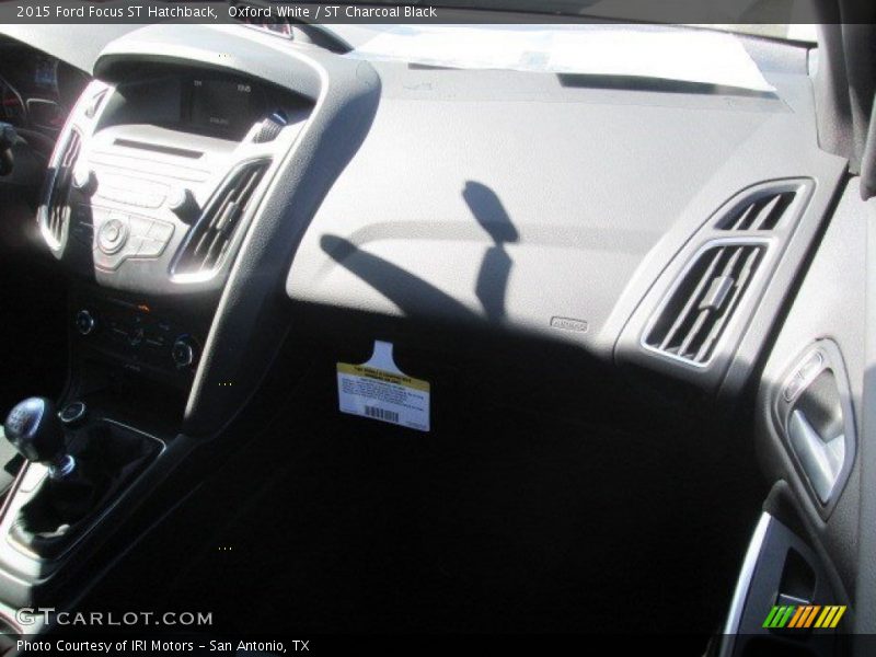 Oxford White / ST Charcoal Black 2015 Ford Focus ST Hatchback