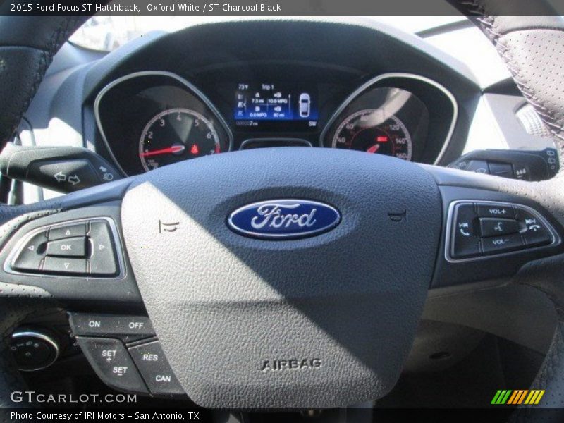 Controls of 2015 Focus ST Hatchback