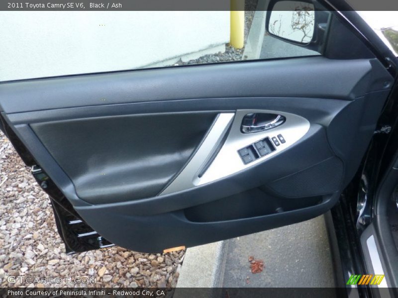 Black / Ash 2011 Toyota Camry SE V6