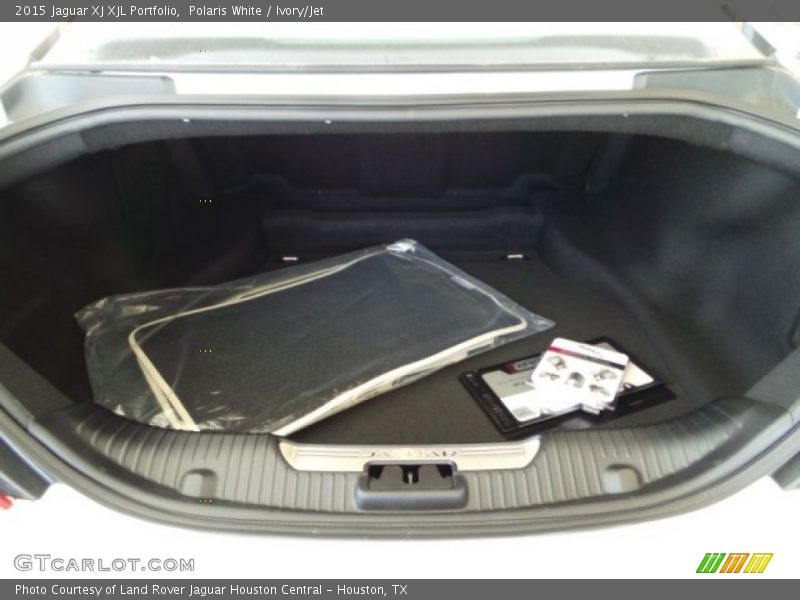 Polaris White / Ivory/Jet 2015 Jaguar XJ XJL Portfolio