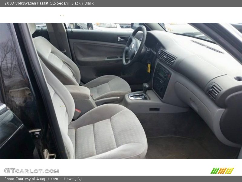 Black / Black 2003 Volkswagen Passat GLS Sedan