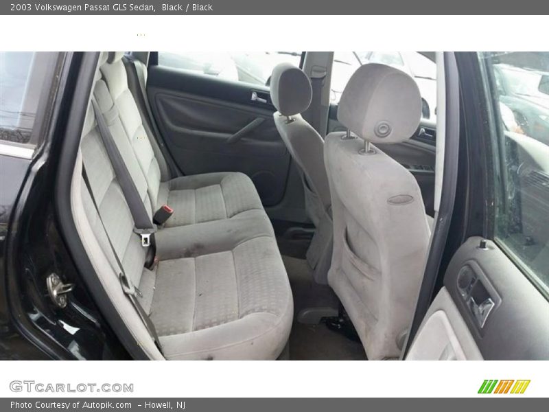 Black / Black 2003 Volkswagen Passat GLS Sedan