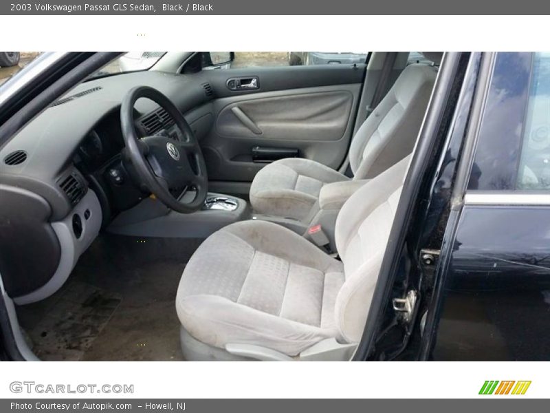 Black / Black 2003 Volkswagen Passat GLS Sedan
