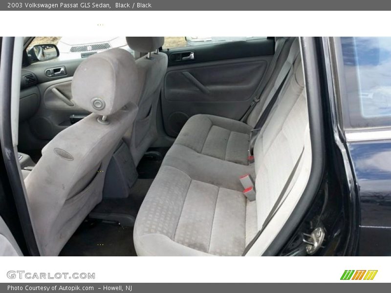 Black / Black 2003 Volkswagen Passat GLS Sedan