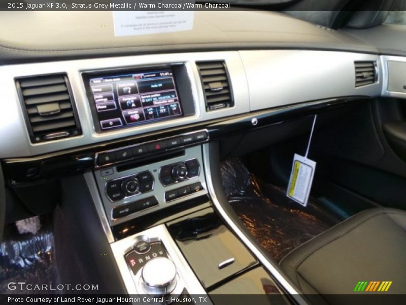 Stratus Grey Metallic / Warm Charcoal/Warm Charcoal 2015 Jaguar XF 3.0