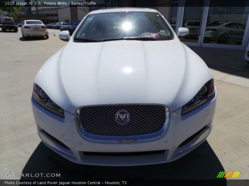 Polaris White / Barley/Truffle 2015 Jaguar XF 3.0