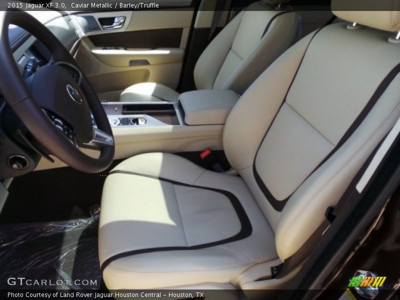 Front Seat of 2015 XF 3.0