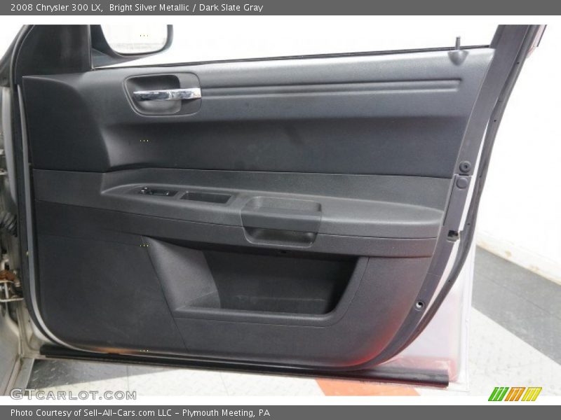 Bright Silver Metallic / Dark Slate Gray 2008 Chrysler 300 LX