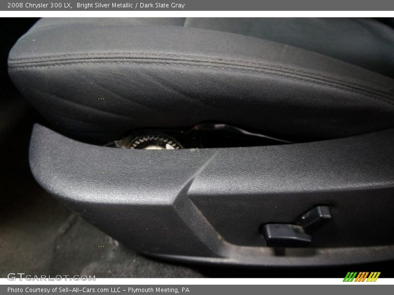 Bright Silver Metallic / Dark Slate Gray 2008 Chrysler 300 LX