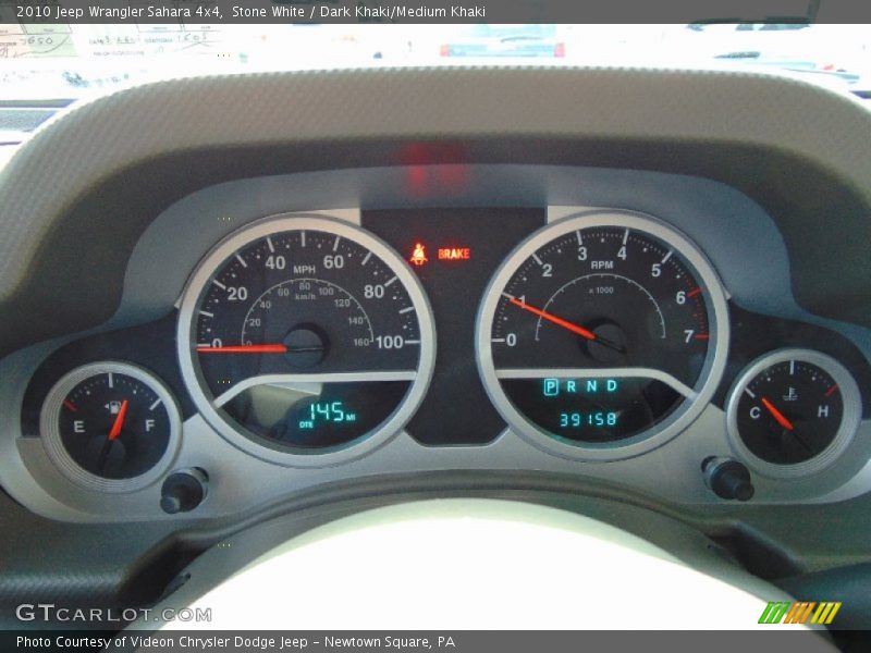 Stone White / Dark Khaki/Medium Khaki 2010 Jeep Wrangler Sahara 4x4