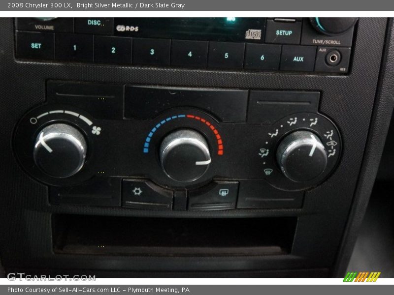 Bright Silver Metallic / Dark Slate Gray 2008 Chrysler 300 LX